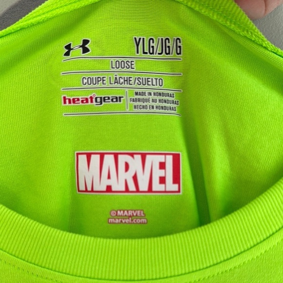 Under Armour Hulk Fist T-Shirt Youth Gamma Green Marvel Comics Large VGUC - Picture 3 of 8